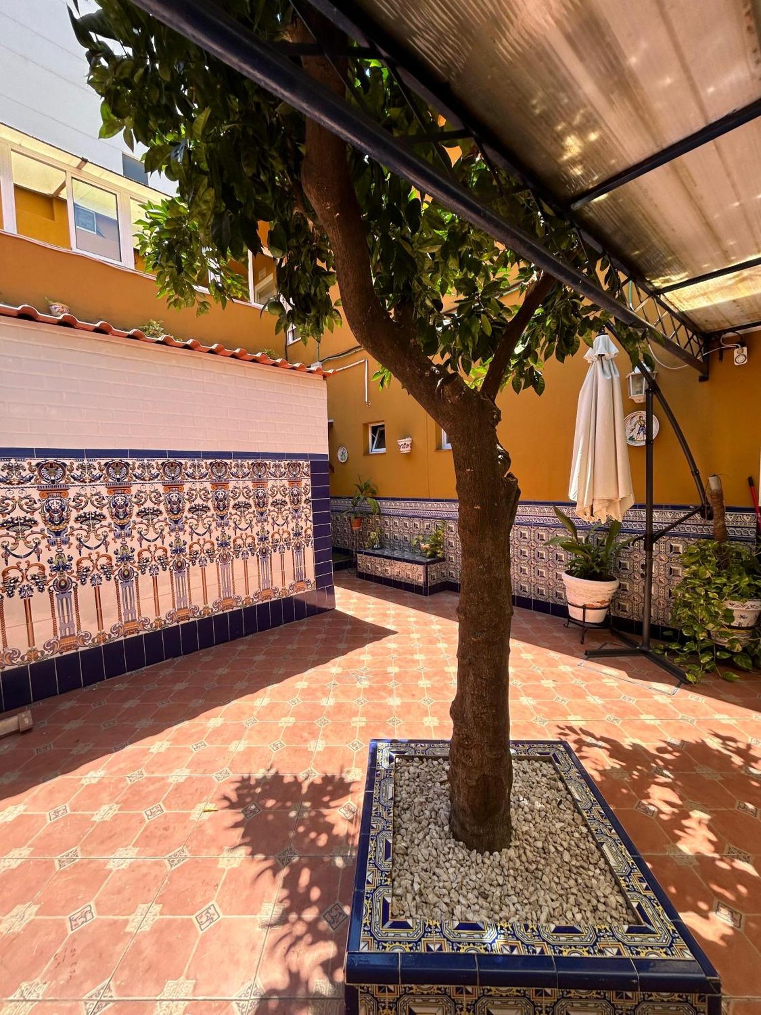 Hostal Avenida Andalucia - Solo Adultos Sevilla Exterior foto